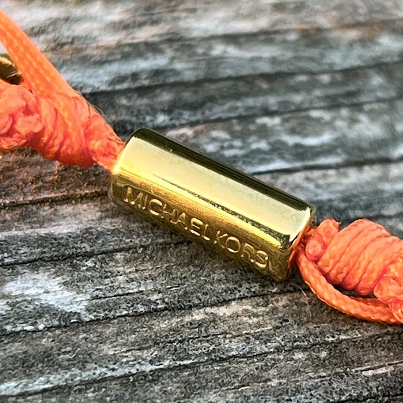 🧡 Michael Kors Macrame Friendship Gold Tone Bracelet - Picture 4 of 13